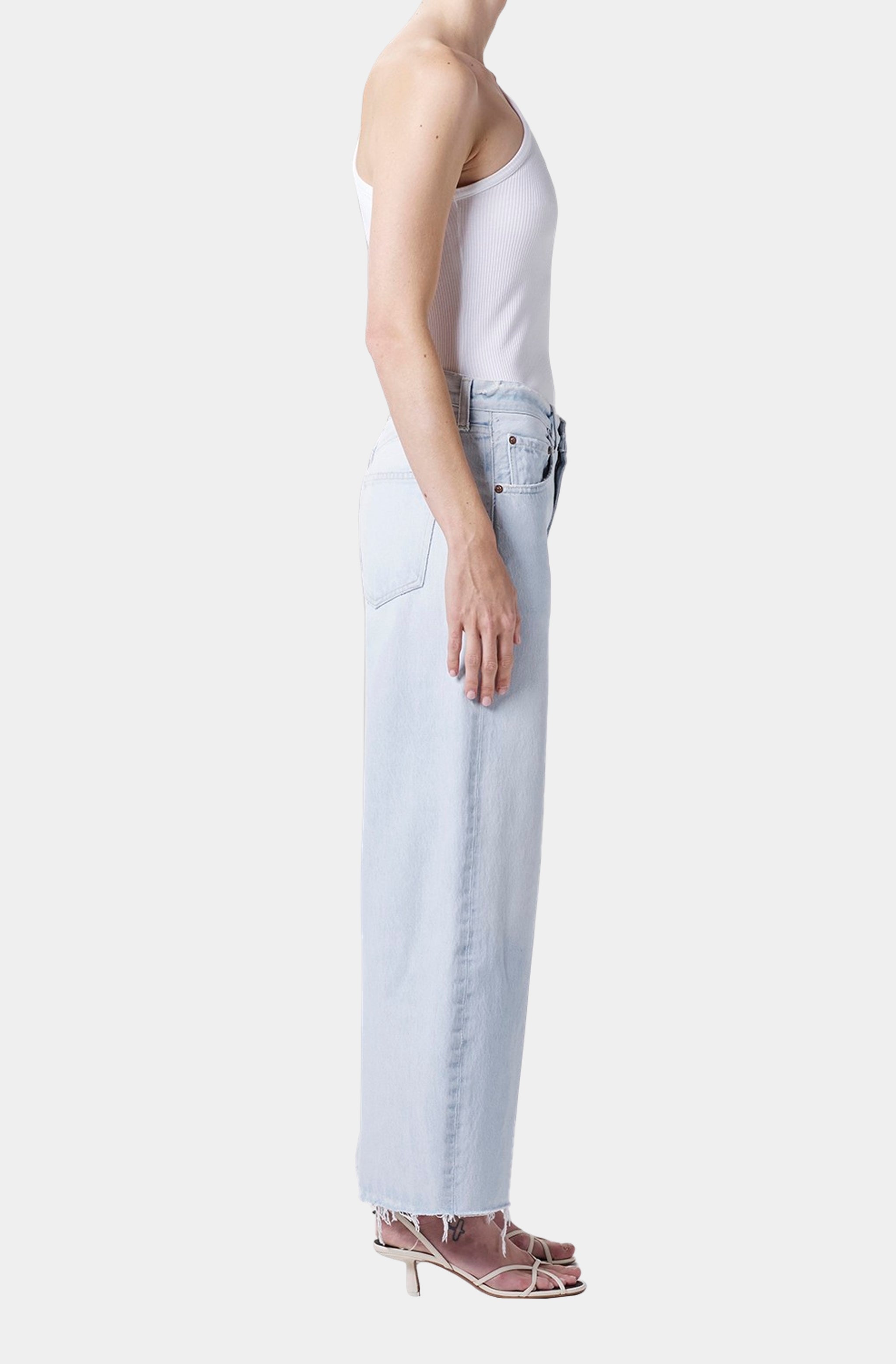 Low Curve Fray Pants