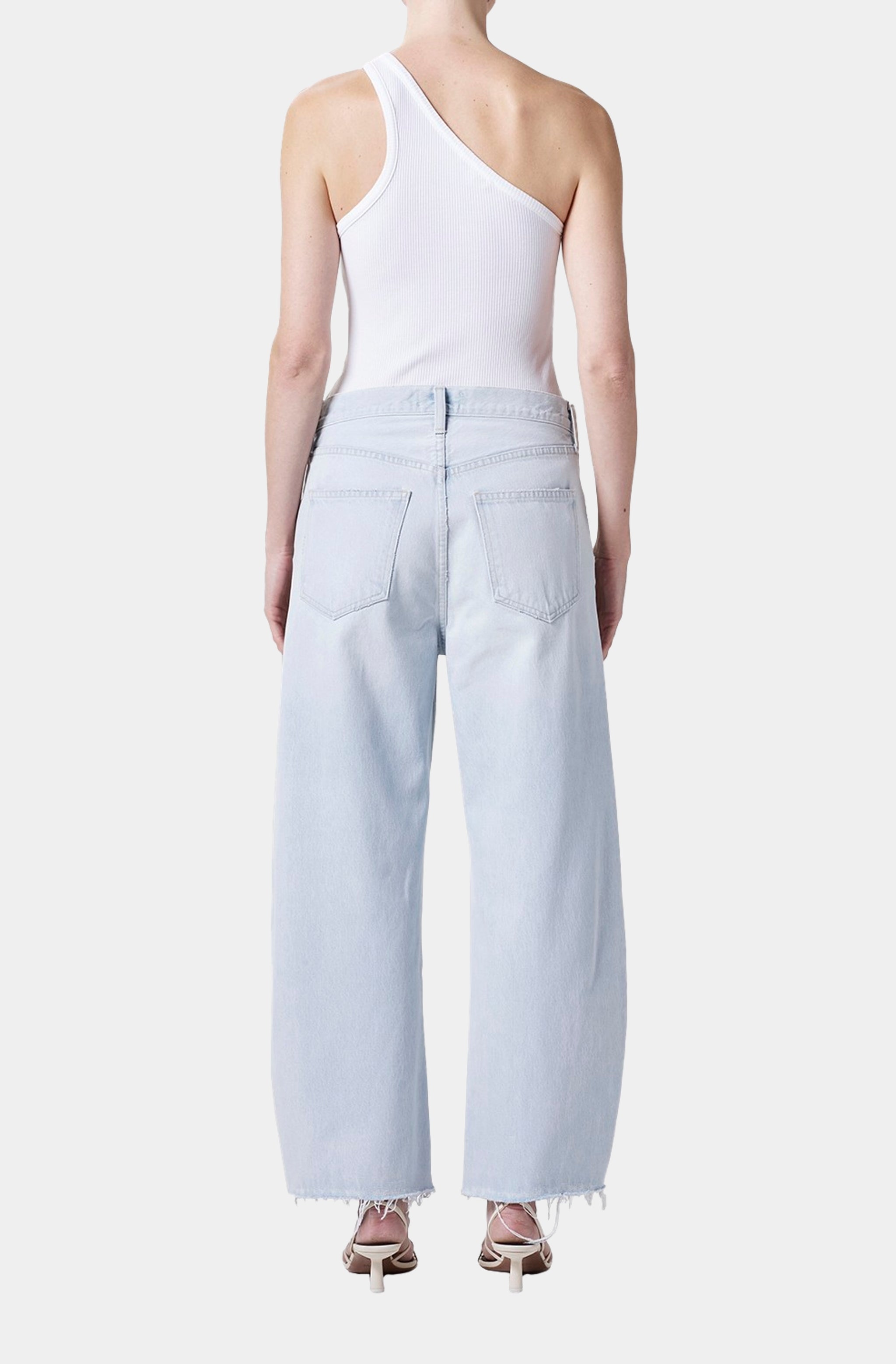Low Curve Fray Pants
