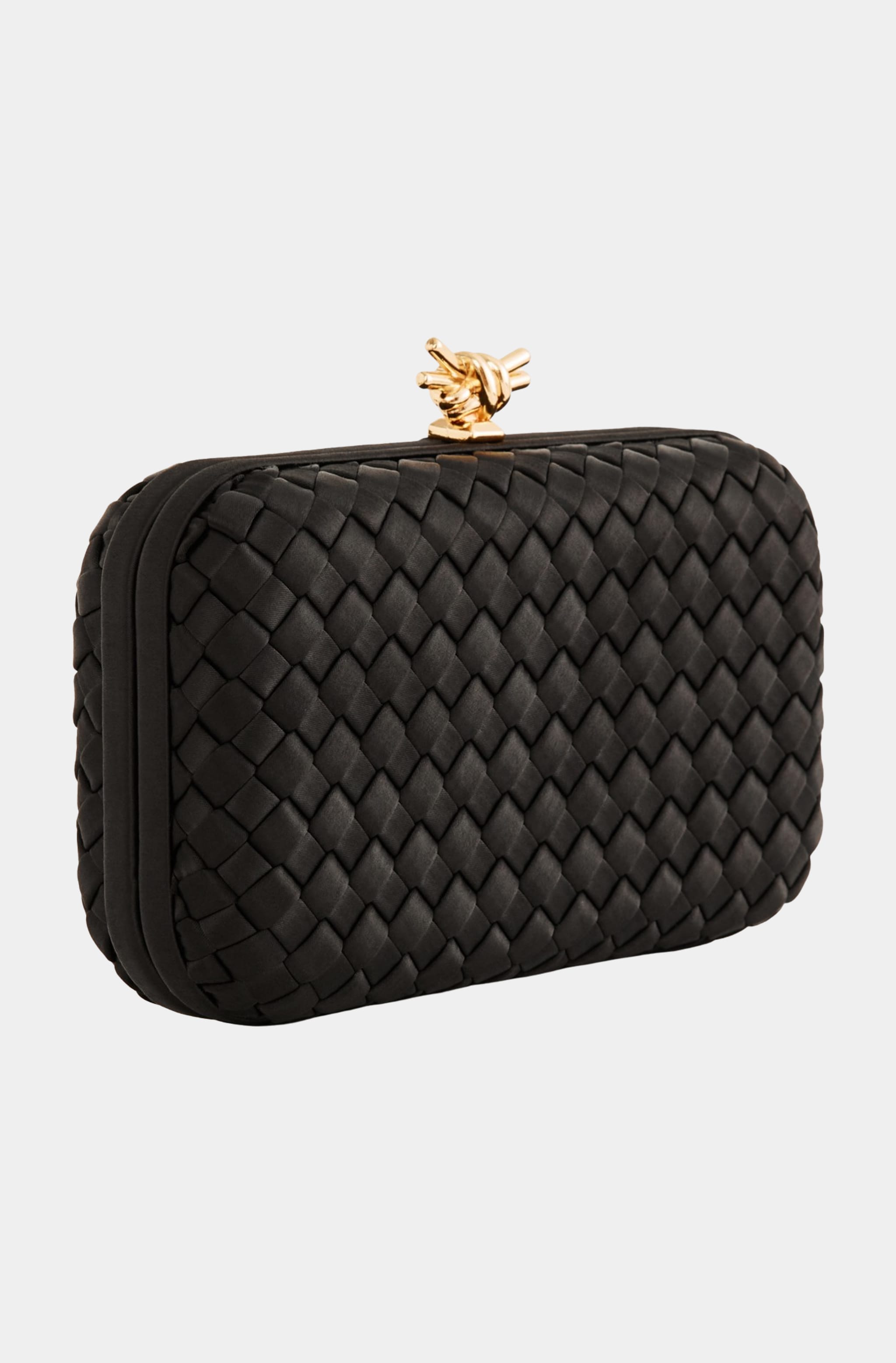 Neveah Woven Clutch